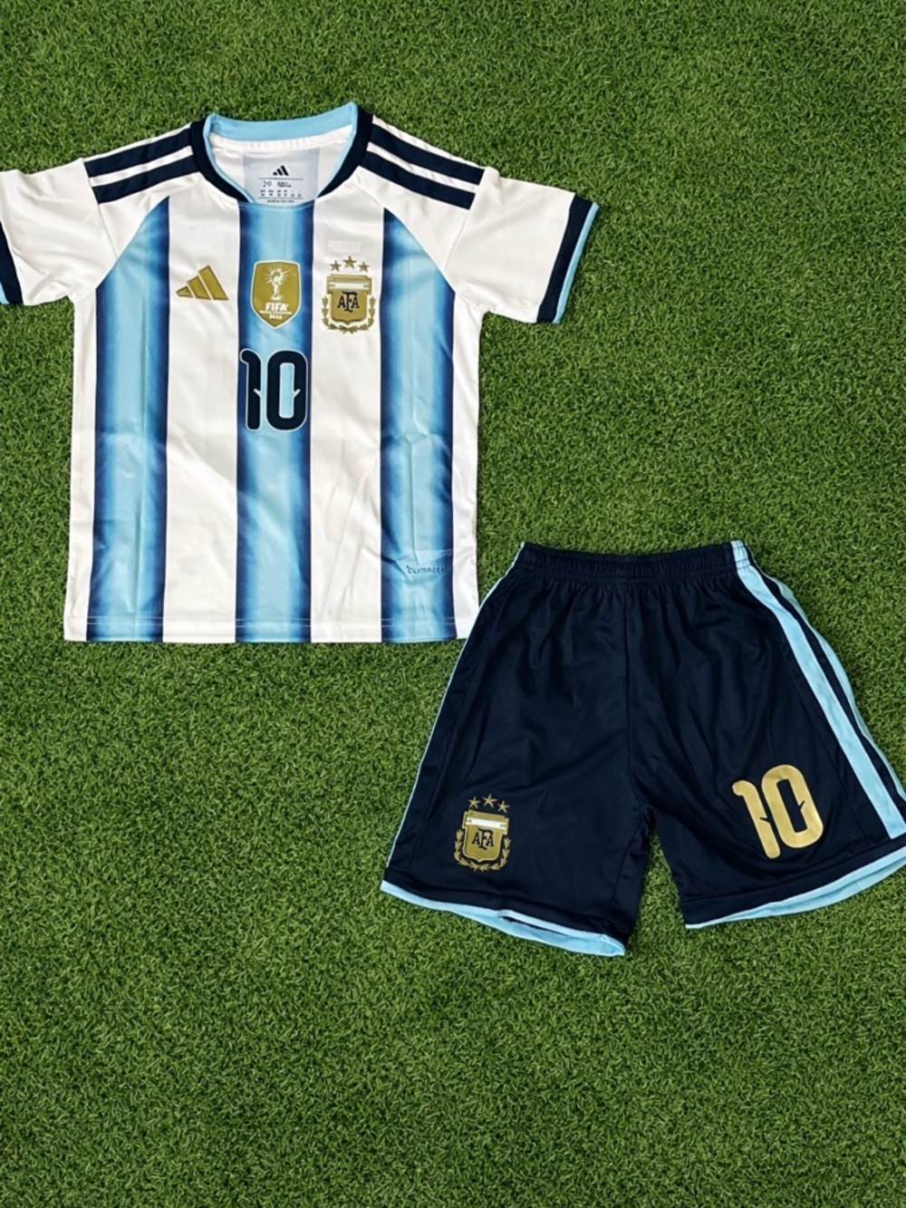 🔥 Argentina Kids Soccer Set #10 – Jersey & Shorts – Messi Style 🔥